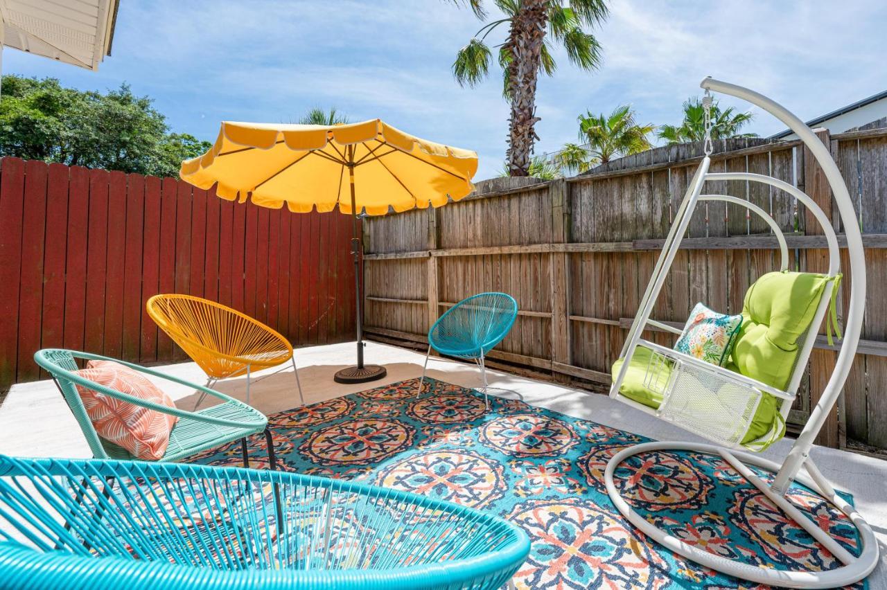 Private Beach Access, Fenced Yard & Pet Friendly, Pool, Cabana Life Beach House Дестин Екстериор снимка