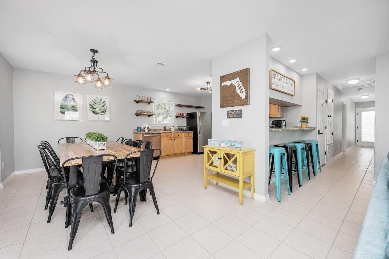 Private Beach Access, Fenced Yard & Pet Friendly, Pool, Cabana Life Beach House Дестин Екстериор снимка